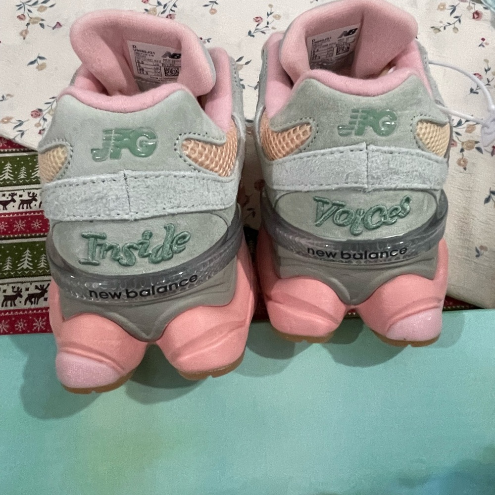 New Balance Women’s Pastel Pink, Cream & Light Blue 9060 Sneakers - Picture 9 of 9